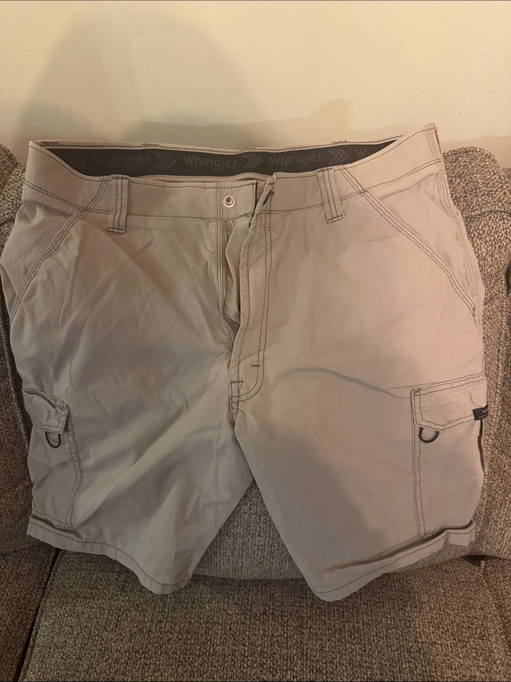 Wrangler Men's Light Khaki Cargo Shorts